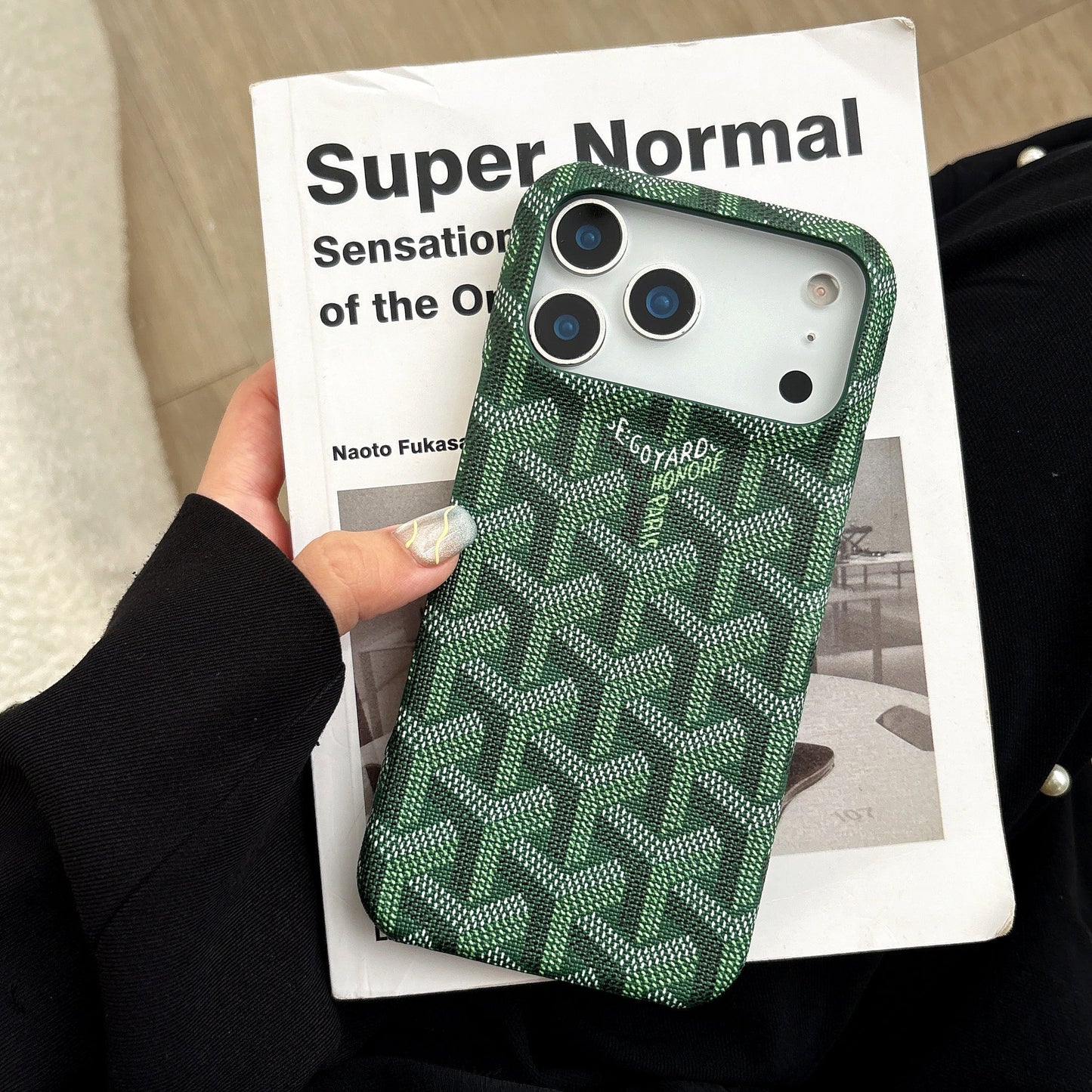 iPhone 17 Pro Max Luxury Monogram Pattern Case